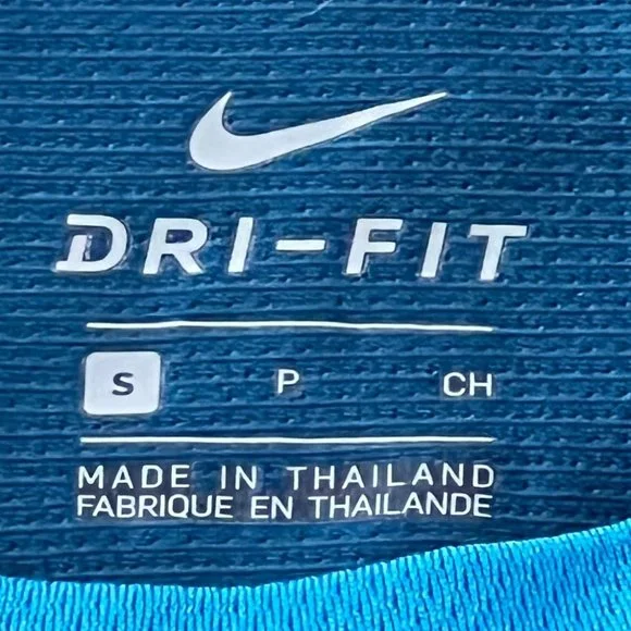 Nike Boys Dri-Fit Short Sleeve Shirt - Youth Small - Picture 3 of 4